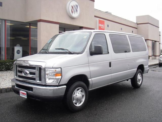 2010 Ford Econoline Wagon CPE