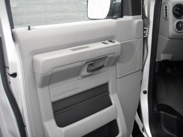 2010 Ford Econoline Wagon CPE