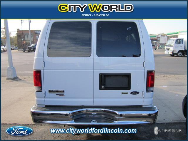 2011 Ford Econoline Wagon CPE