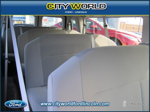 2011 Ford Econoline Wagon CPE