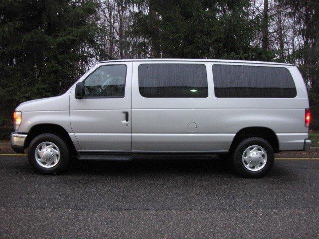 2011 Ford Econoline Wagon ESi