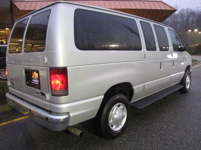 2011 Ford Econoline Wagon ESi