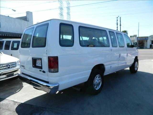 2011 Ford Econoline Wagon CPE