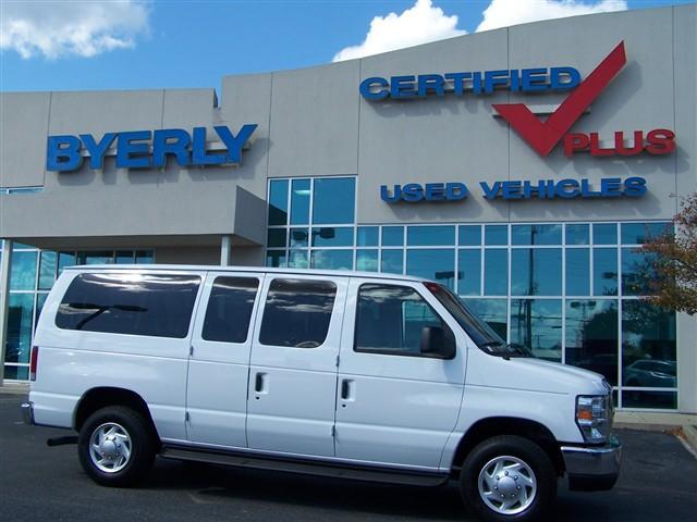 2011 Ford Econoline Wagon ESi