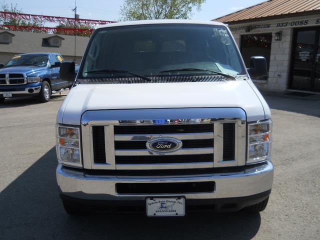 2011 Ford Econoline Wagon CPE