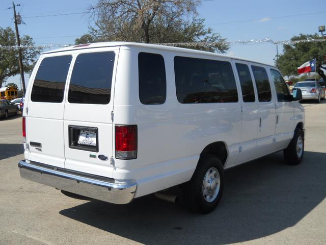 2011 Ford Econoline Wagon CPE