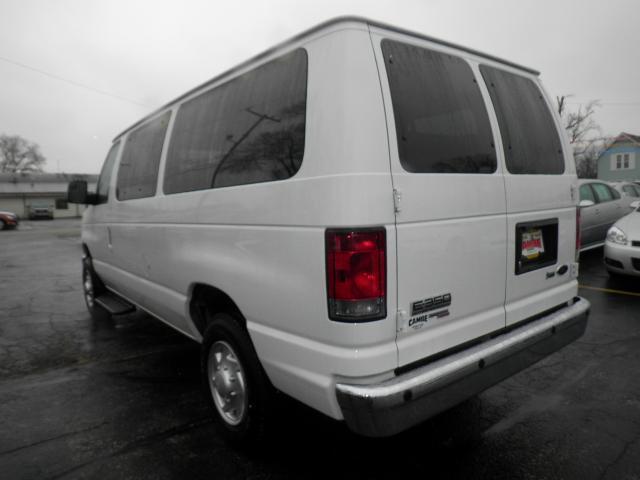 2011 Ford Econoline Wagon ESi