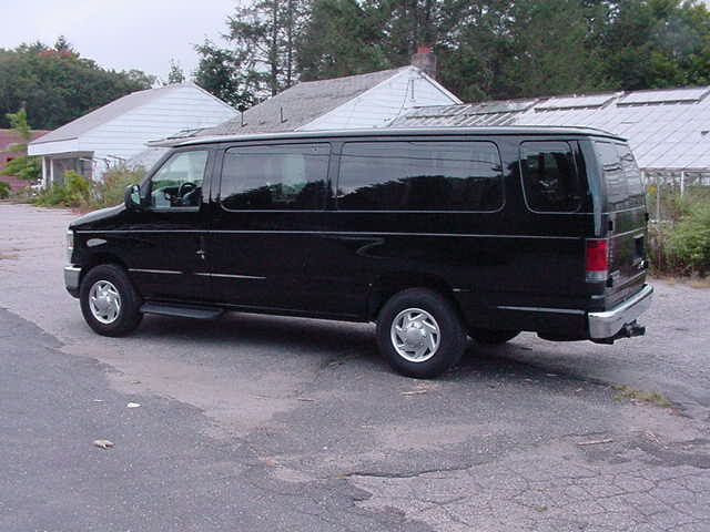 2011 Ford Econoline Wagon Z71, 4X4, LS, XCAB