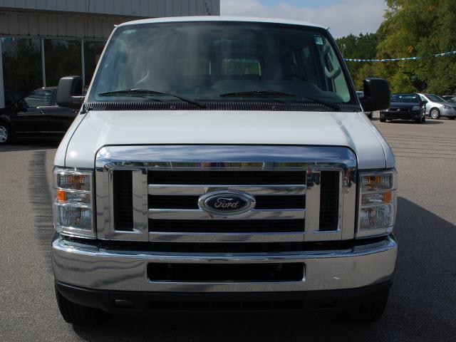 2011 Ford Econoline Wagon CPE