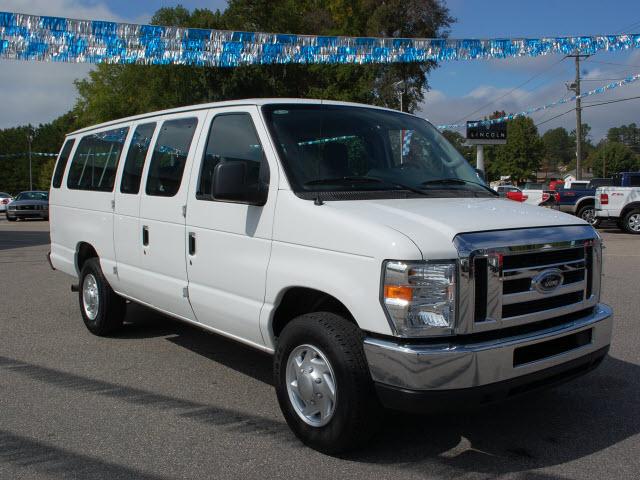 2011 Ford Econoline Wagon CPE