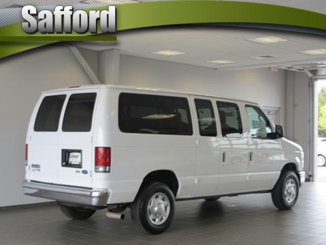 2012 Ford Econoline Wagon ESi