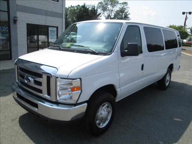 2012 Ford Econoline Wagon ESi