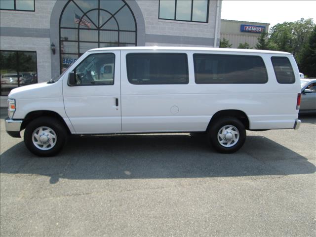 2012 Ford Econoline Wagon ESi