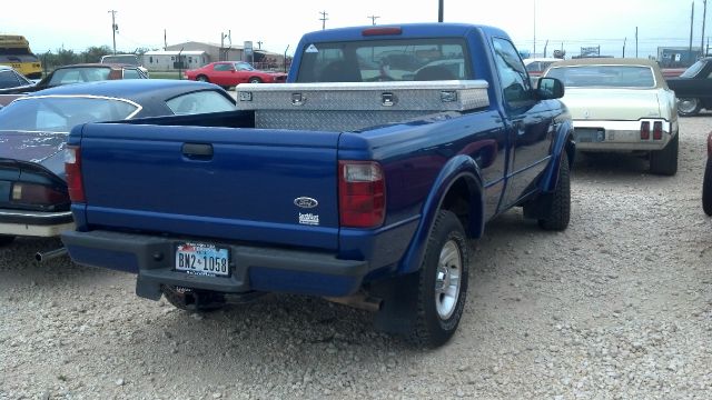 2003 Ford Edge S V6 2WD