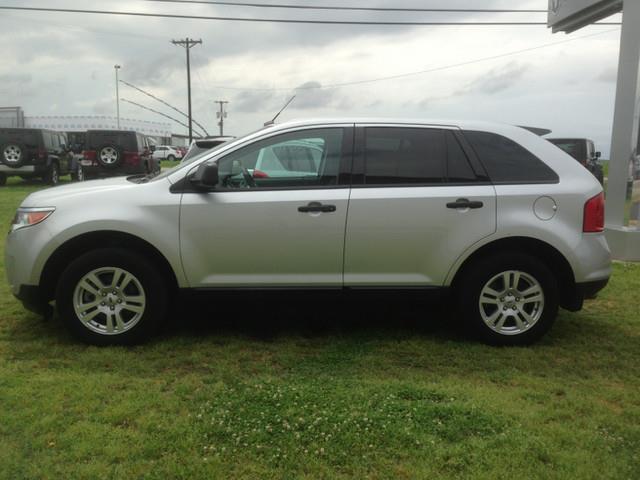 2011 Ford Edge SE