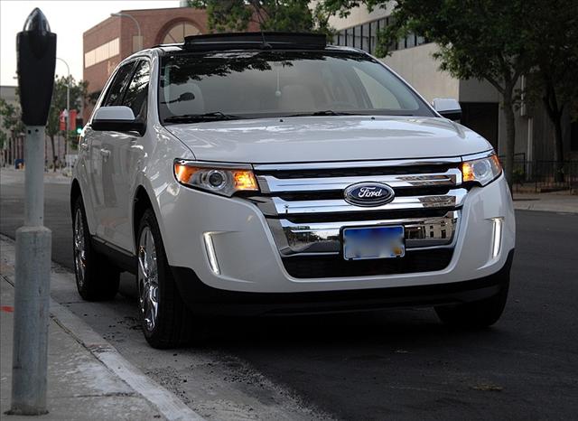 2012 Ford Edge 4.6L V8 RWD Luxury