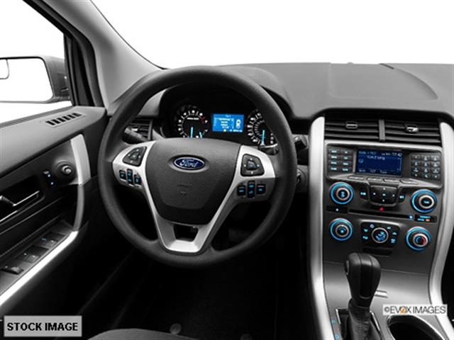 2013 Ford Edge SE