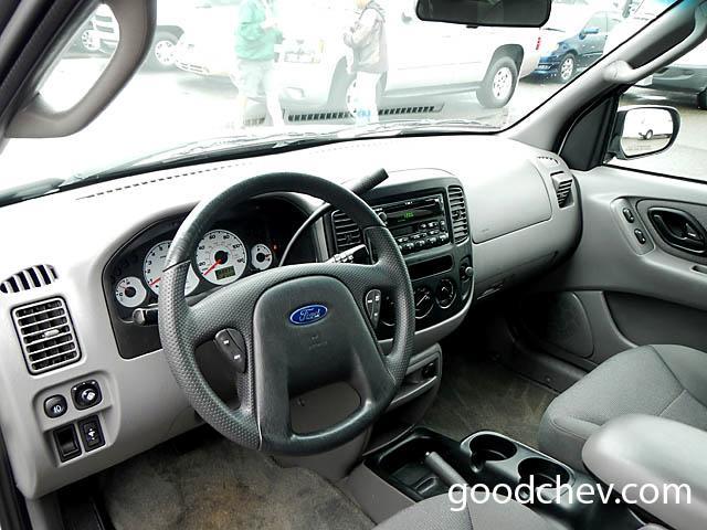 2001 Ford Escape ESi