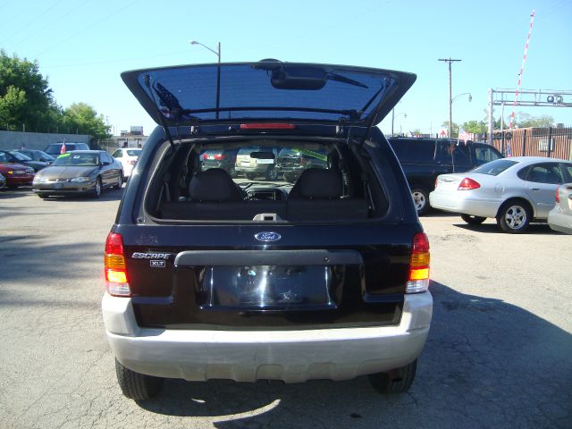 2001 Ford Escape ESi