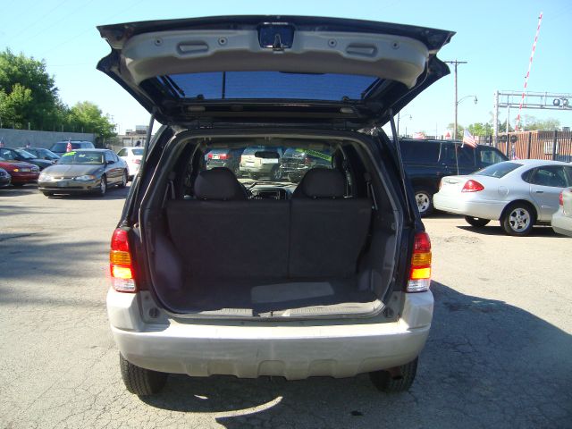 2001 Ford Escape ESi