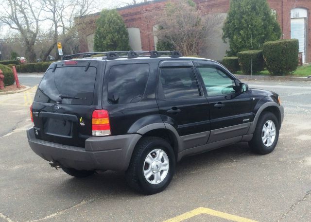 2001 Ford Escape ESi