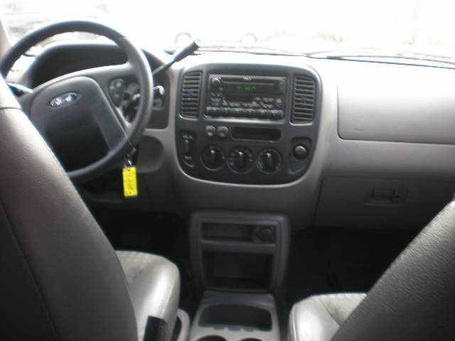 2001 Ford Escape Reg Cab 159.5 WB C5B