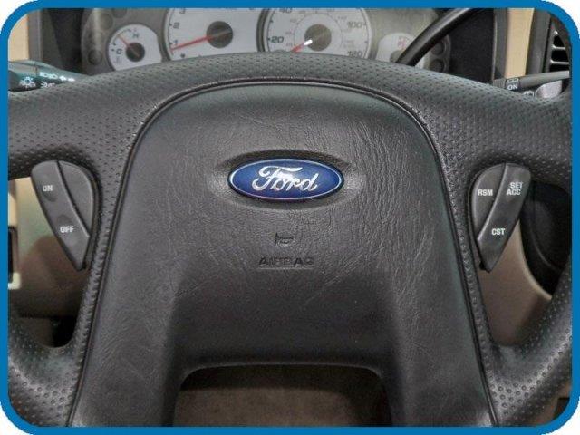 2002 Ford Escape XLS