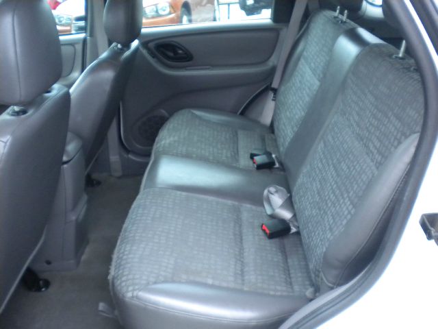 2002 Ford Escape 2WD 4dr V6 XLT