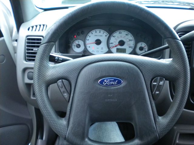 2002 Ford Escape 2WD 4dr V6 XLT