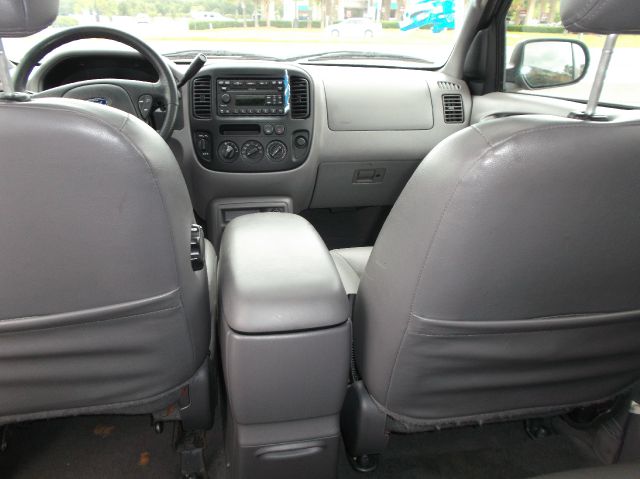 2002 Ford Escape Crew-short-sle2-z71-tv/dvd-4wd