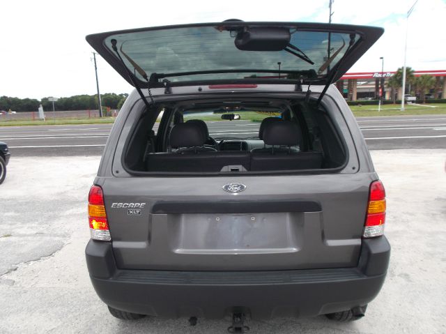 2002 Ford Escape Crew-short-sle2-z71-tv/dvd-4wd