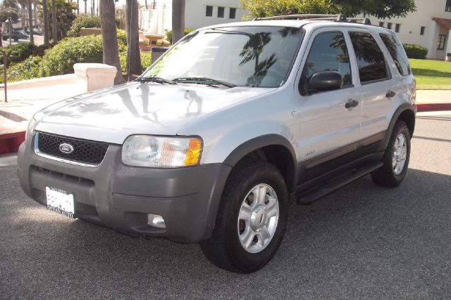 2002 Ford Escape 2008 Toyota LE