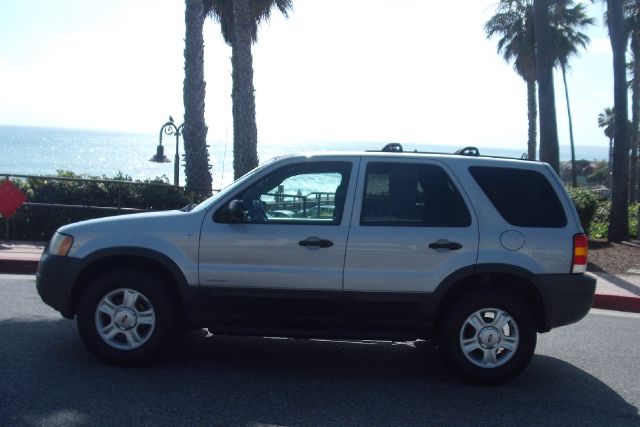 2002 Ford Escape 2008 Toyota LE