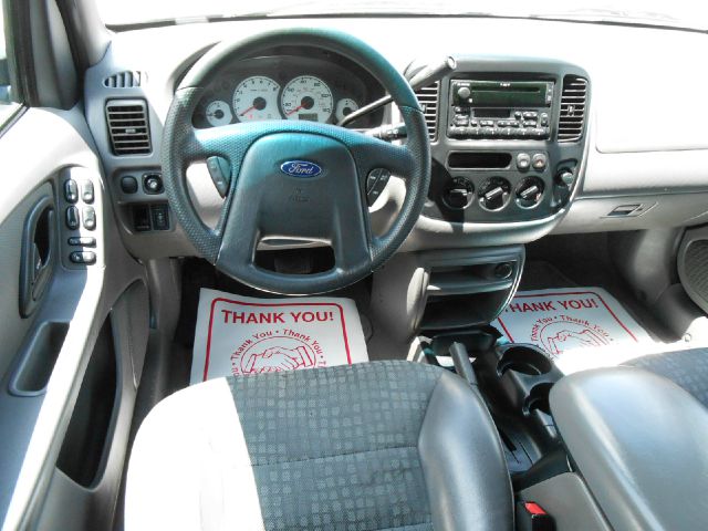 2002 Ford Escape 2WD 4dr V6 XLT