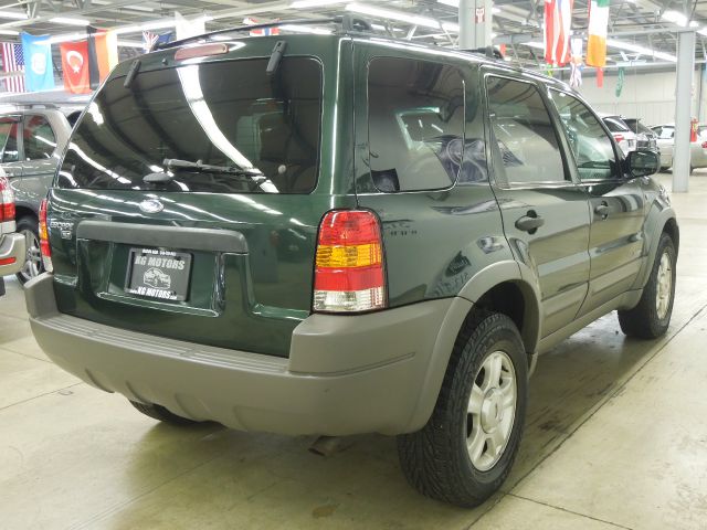 2002 Ford Escape 2008 Toyota LE