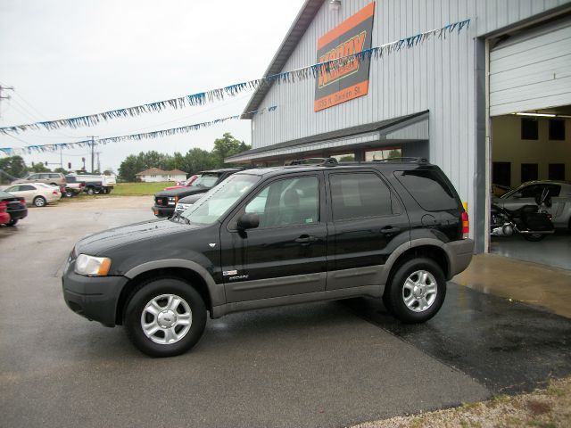 2002 Ford Escape 2008 Toyota LE