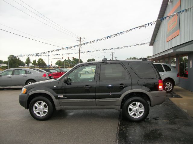 2002 Ford Escape 2008 Toyota LE