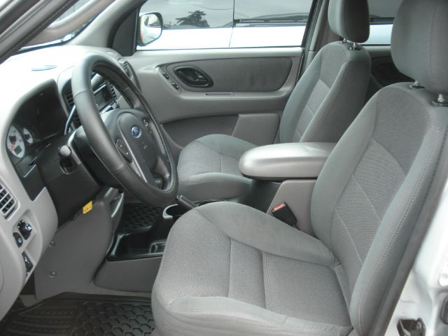 2002 Ford Escape L- Edition