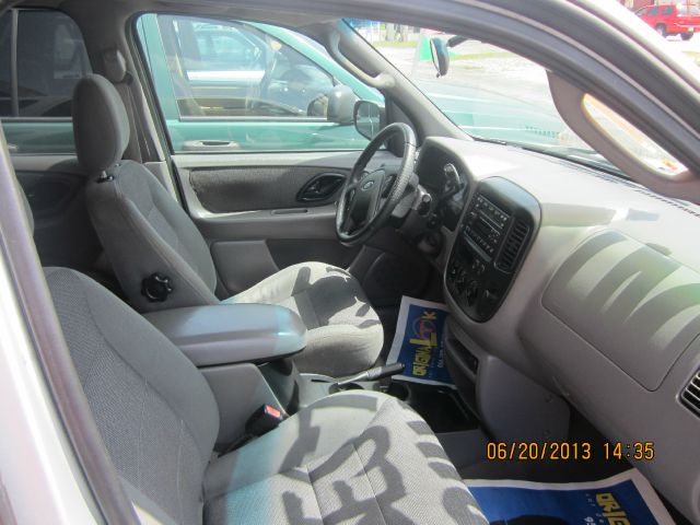 2002 Ford Escape L- Edition