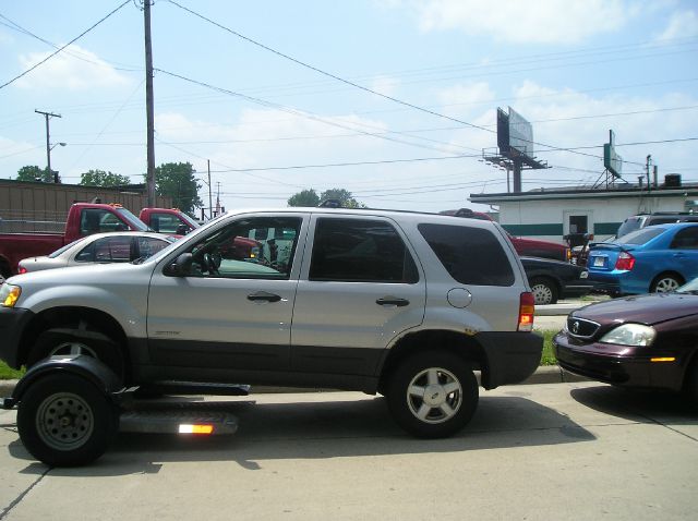 2002 Ford Escape 2010 Volkswagen SE