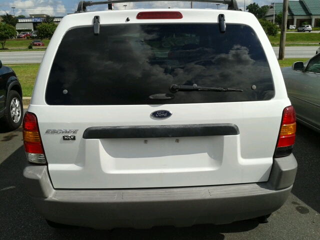 2002 Ford Escape ESi