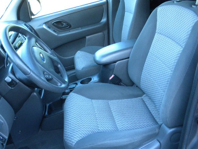 2003 Ford Escape Unlimited X 4X4