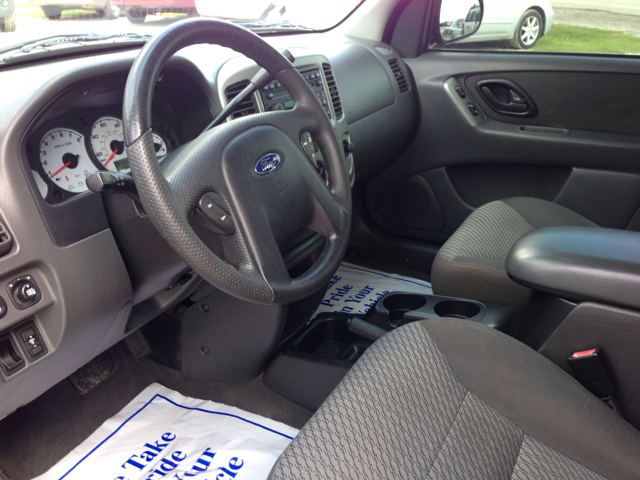 2003 Ford Escape L- Edition