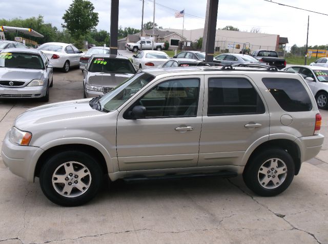 2003 Ford Escape Super