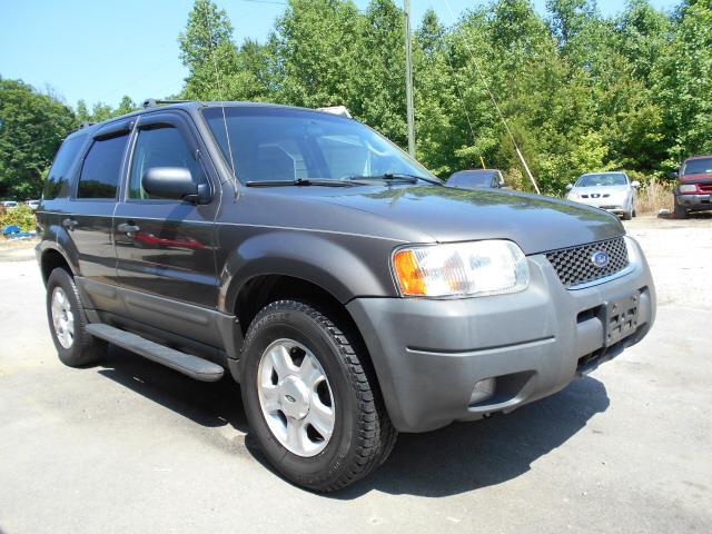 2003 Ford Escape ESi