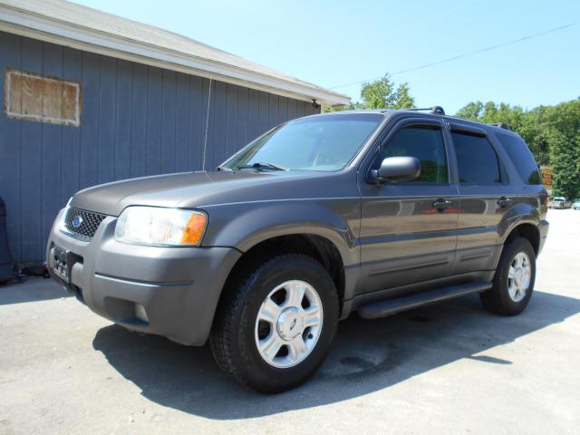 2003 Ford Escape ESi