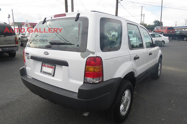 2003 Ford Escape XLS