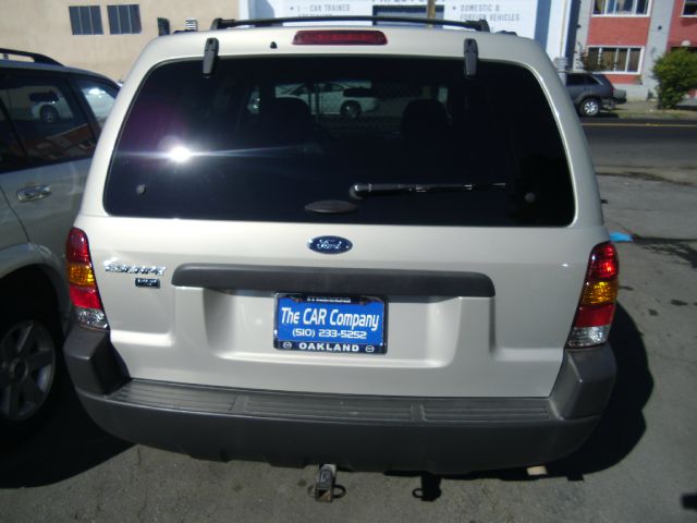 2003 Ford Escape Super