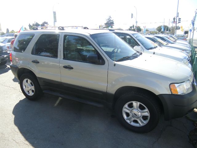 2003 Ford Escape Super