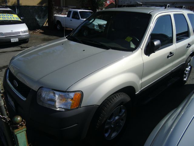 2003 Ford Escape Super